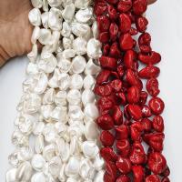 perle de coquillage teint, coquille, Irrégulière, poli, naturel & DIY, plus de couleurs à choisir, 12*14-20*26mm, Vendu par brin
