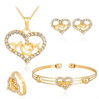 Conjunto de joyería de diamantes de imitación de la aleación de Zinc, Pendiente de stud & brazale & anillo de dedo & collar, con diamantes de imitación, 4 piezas, dorado, Vendido por Set
