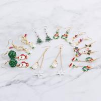 Boucles d'oreilles de Noël, alliage de zinc, avec émail, Placage, bijoux de mode & styles différents pour le choix & pour femme, plus de couleurs à choisir, Vendu par paire