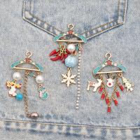 Christmas Jewelry Brooch , Zinc Alloy, with Plastic Pearl, plated, fashion jewelry & Unisex & with rhinestone 