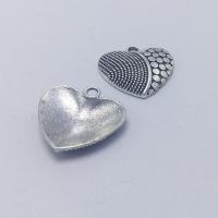 Colgantes de Aleación de Zinc en Forma de Corazón, chapado en color de plata antigua, Bricolaje, 20x20x1.3mm, Vendido por UD
