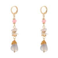 Süßwasser Perle Tropfen Ohrring, Zinklegierung, mit Naturstein, goldfarben plattiert, für Frau, 11x65mm, verkauft von Paar
