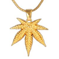 Brass Leaf Pendants, Maple Leaf, fashion jewelry & Unisex, gold 