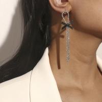 Zinc Alloy Rhinestone Drop Earring, Stick, plated, fashion jewelry & for woman & with rhinestone, silver color 