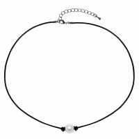 Plastik-Perlenkette, Lederband, mit Kunststoff Perlen, Modeschmuck, schwarz, verkauft von Strang