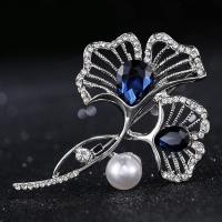 Zinc Alloy Jewelry Brooch, with pearl & Glass & Rhinestone, Ginkgo Leaf, plated, fashion jewelry & with rhinestone, silver color, 62*45mm 