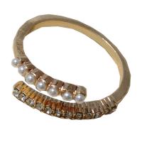 Zinklegierung Manschette Fingerring, mit Kunststoff Perlen, plattiert, Modeschmuck & mit Strass, Goldfarbe, verkauft von PC