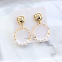 Plastic Pearl Zinc Alloy Earring, with Plastic Pearl, gold color plated, for woman, white, nickel, lead & cadmium free 