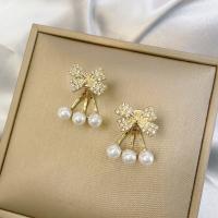 Zinc Alloy Split Earring, with Plastic Pearl, fashion jewelry & with rhinestone, gold 