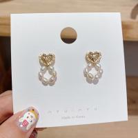 Plastic Pearl Zinc Alloy Earring, with Plastic Pearl, fashion jewelry, golden 
