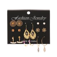 Zinklegierung Ohrring-Set, mit Kunststoff Perlen, goldfarben plattiert, 8 Stück & für Frau, verkauft von setzen