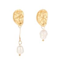 Asymmetric Earrings, Zinc Alloy, with Freshwater Pearl, gold color plated, for woman, white 