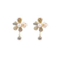 Plastic Pearl Zinc Alloy Earring, with Plastic, plated, for woman & with rhinestone 