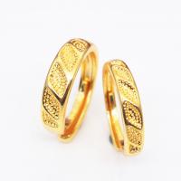 Anillo de dedo de latón, metal, chapado en color dorado, ajustable & diferentes estilos para la opción & para la pareja, tamaño:6-10, Vendido por UD