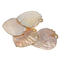 Brass Shell Pendants, Pearl Shell, with Brass, irregular, gold color plated 