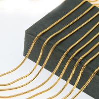 Mode Edelstahl Halskette Kette, goldfarben plattiert, Maschine Polieren, 2x2x2mm, verkauft von Strang