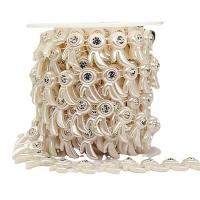 Moda cuentas Strand, Perlas de plástico ABS, con diamantes de imitación, beige, 4.5m/Carrete, Vendido por Carrete