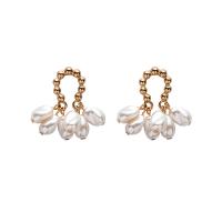 Kunststoff Perle Zink Legierung Ohrring, Zinklegierung, mit Kunststoff Perlen, goldfarben plattiert, für Frau, 30x30mm, verkauft von Paar