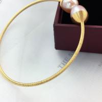 Cultured Freshwater Pearl Brass Bracelet, with brass wire, for woman, golden 