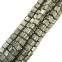 Goldene Pyrit Perlen, Quadrat, poliert, DIY & facettierte, grün, 10mm, Länge:38 cm, 39PCs/Strang, verkauft von Strang