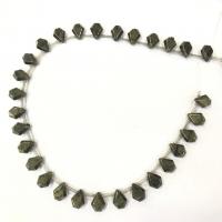 Goldene Pyrit Perlen, Tropfen, poliert, DIY & facettierte, grün, Länge:38 cm, verkauft von Strang