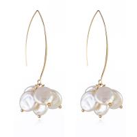 Zinc Alloy Drop Earring, with Shell Pearl & Steel, for woman, golden 
