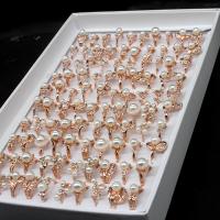 Anillo de dedo de aleación de Zinc, con perla, para mujer & con diamantes de imitación, color de rosa dorada, 200x200x30mm, 100PCs/Caja, Vendido por Caja