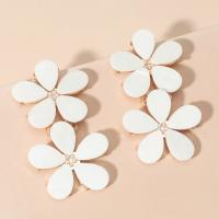 Zinc Alloy Drop Earring, with Acrylic, Flower, plated, fashion jewelry & for woman, white 