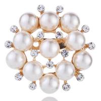 Kunststoff-Perlen-Brosche, Zinklegierung, mit Kunststoff Perlen, Blume, Plating Champagner Gold, für Frau & mit Strass, 39x39mm, verkauft von PC