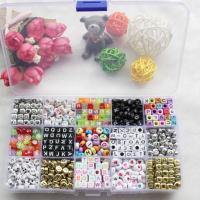 Acryl Alphabet Perlen, Buchstaben sind von A bis Z, gemischte Farben, 175x100x22mm, 1100PCs/Box, verkauft von Box