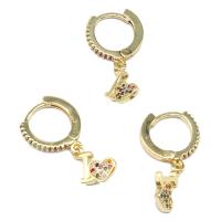 Huggie Hoop Drop Earring, laiton, pavé de micro zircon & pour femme, doré Vendu par paire