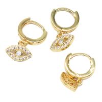 Huggie Hoop Drop Earring, laiton, œil, pavé de micro zircon & pour femme, doré Vendu par paire