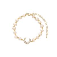 Bracelets de perles En alliage de zinc , avec zircon cubique & perle d'eau douce cultivée, lune, Placage de couleur d'or, pour femme, blanc, 5mm Environ 20 cm, Vendu par PC