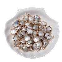pendentif en laiton de perle d'eau douce cultivée, avec perle d'eau douce cultivée, couleurs mélangées Vendu par PC