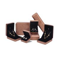 Boîte Cadeau de bijoux, cuir PU, avec velours de coton, normes différentes pour le choix, Champagne, Vendu par PC