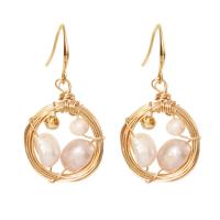 Boucles d'oreilles d'eau douce de Perle , laiton, avec perle, Naturel & bijoux de mode & pour femme, doré, Vendu par paire