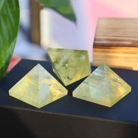 abalorio de citrino Decoración Pirámide, pulido, natural & diverso tamaño para la opción, Vendido por UD