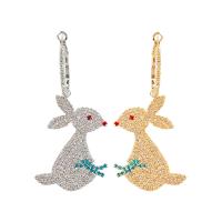 Huggie Hoop Drop Earring, laiton, lapin, Placage, pour femme & avec strass, plus de couleurs à choisir Vendu par paire