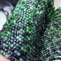 Perles en rouge vert, Rubis en Zoïsite, cube, DIY & facettes, couleurs mélangées cm, Vendu par brin
