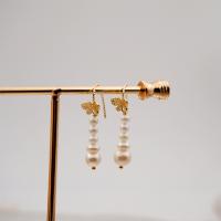 Boucles d'oreilles d'eau douce de Perle , laiton, avec perle, bijoux de mode & pour femme, doré, 32mm, Vendu par paire