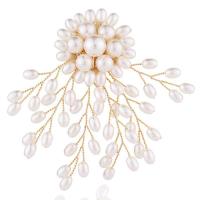 Kunststoff-Perlen-Brosche, Zinklegierung, mit Kunststoff Perlen, Blume, plattiert, für Frau, 80x80mm, verkauft von PC
