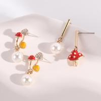 Boucle d'oreille goutte laiton strass, avec perle de plastique, styles différents pour le choix & pour femme & avec strass, Vendu par paire