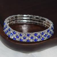 Bracelet chaîne griffe diamant, fer, Placage de couleur argentée, bijoux de mode & avec strass, plus de couleurs à choisir, 10mm, Diamètre inté Environ 50mm, Vendu par PC