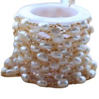 Chaine boule en laiton, perle d'eau douce cultivée, avec laiton, Placage de couleur d'or, DIY, blanc .69 pouce, Vendu par bobine