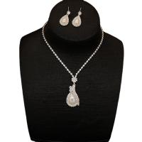 Messing Schmuck Set, Ohrring & Halskette, mit Kunststoff Perlen, plattiert, 2 Stück & für Frau & mit Strass, Silberfarbe, 30x15mm, Länge:ca. 17.7-19.6 ZollInch, verkauft von setzen
