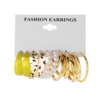 alliage de zinc Boucles d'oreilles, avec perle de plastique & Acrylique, 5 pièces & styles différents pour le choix & pour femme, Vendu par fixé