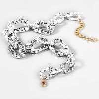 Resin Zinc Alloy Necklace, with Resin, with 3.93 extender chain, fashion jewelry & for woman .38 Inch 