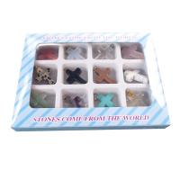 Gemstone ювелирные изделия Кулон, Полудрагоценный камень, с Бумажная коробка & пластик, Kресты, полированный, Мужская, разноцветный 22-35mm, Приблизительно 12ПК/Box, продается Box