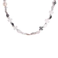 Ожерелье ручной латунные, Латунь, с Пластиковая жемчужина, Четырехлистный клевер, плакирован серебром, Корейский стиль & Женский, длина:Приблизительно 19.6 дюймовый, продается PC