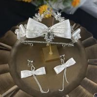 alliage de zinc parure de bijoux, couronnesommet & boucle d'oreille, avec tissu & cristal, Placage de couleur argentée, pour mariée, 15*9CM ; 7*12CM, Vendu par fixé